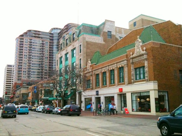 Evanston, IL